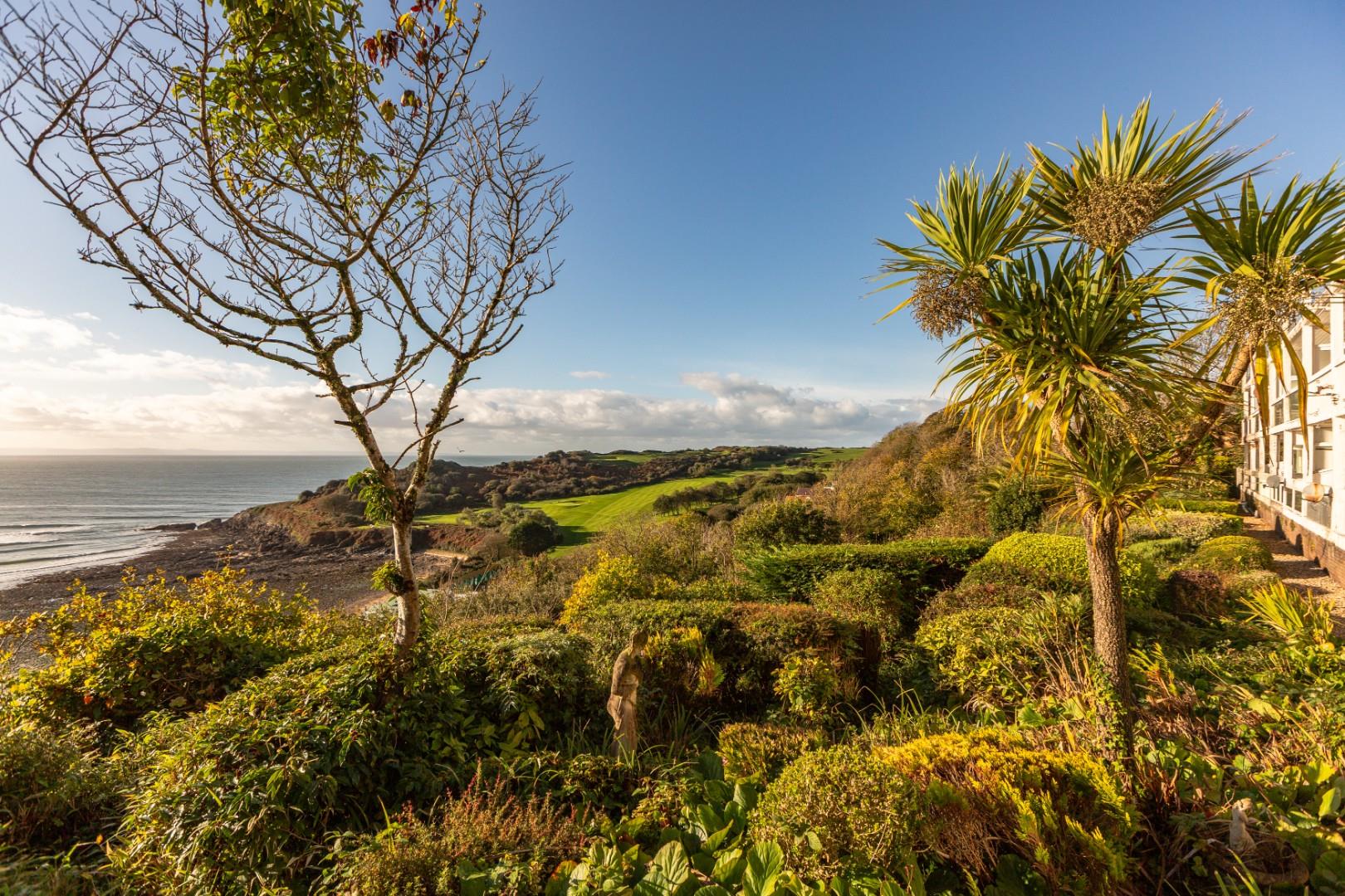 Woodridge court, Langland, Mumbles, Swansea, SA3 4TH